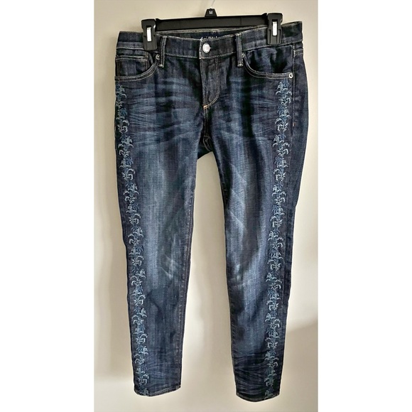 Driftwood Sundance embroidered blue jeans sz 28 - Picture 2 of 10